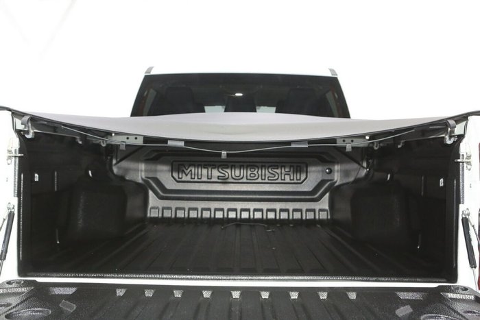 2024 Mitsubishi Triton GLS