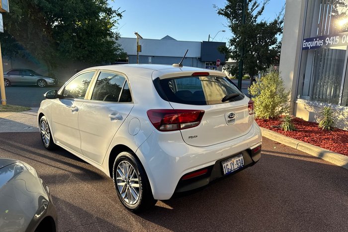 2017 Kia Rio Si