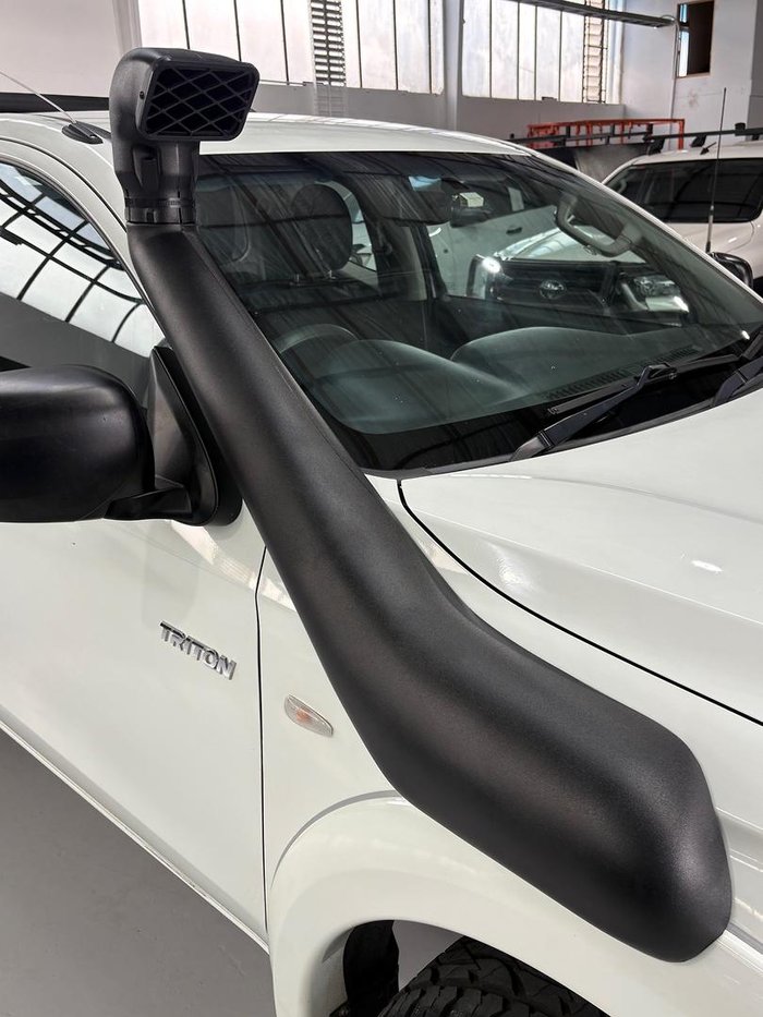 2015 Mitsubishi Triton GLX