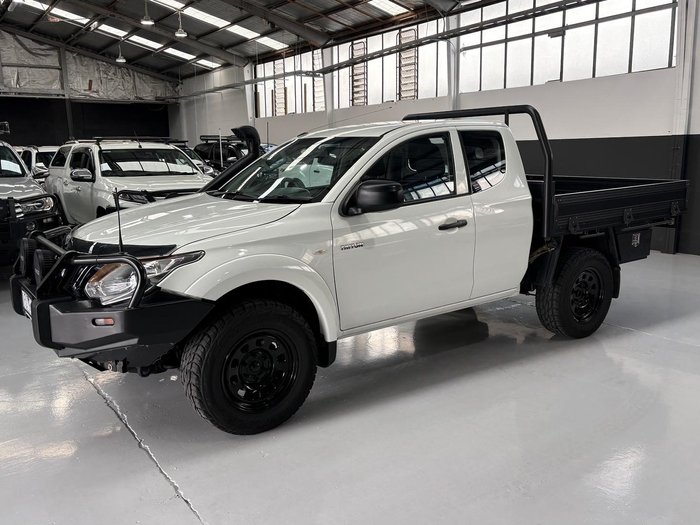 2015 Mitsubishi Triton GLX