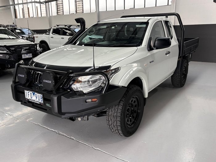 2015 Mitsubishi Triton GLX
