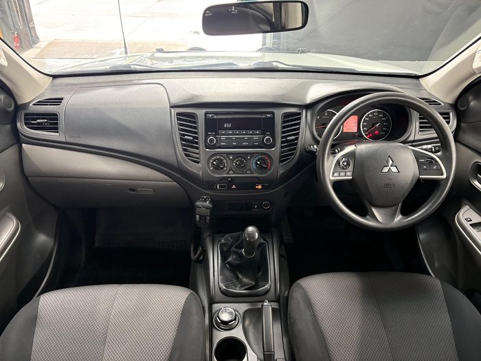 2015 Mitsubishi Triton GLX