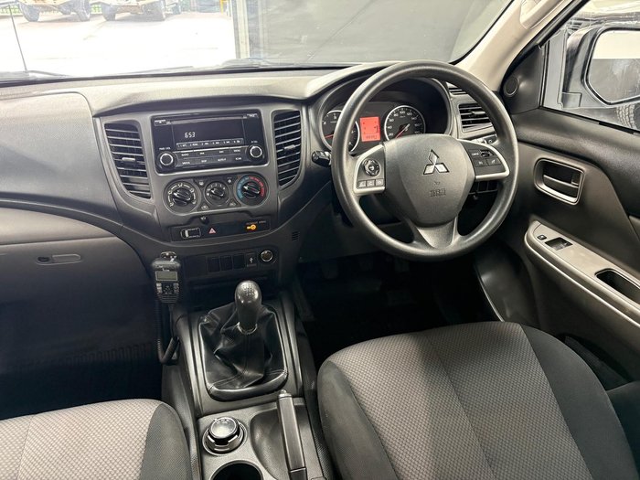 2015 Mitsubishi Triton GLX