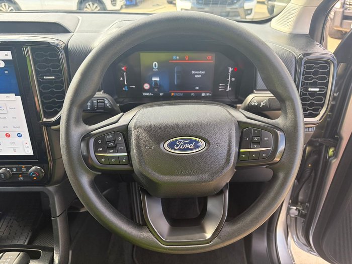 2025 Ford Everest Ambiente