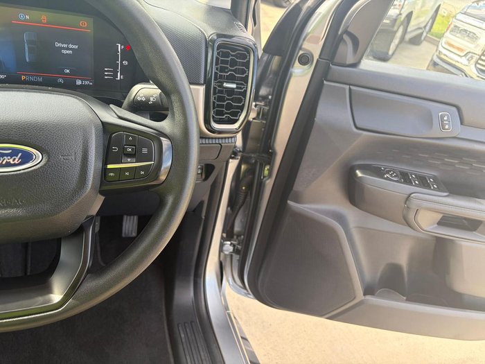 2025 Ford Everest Ambiente