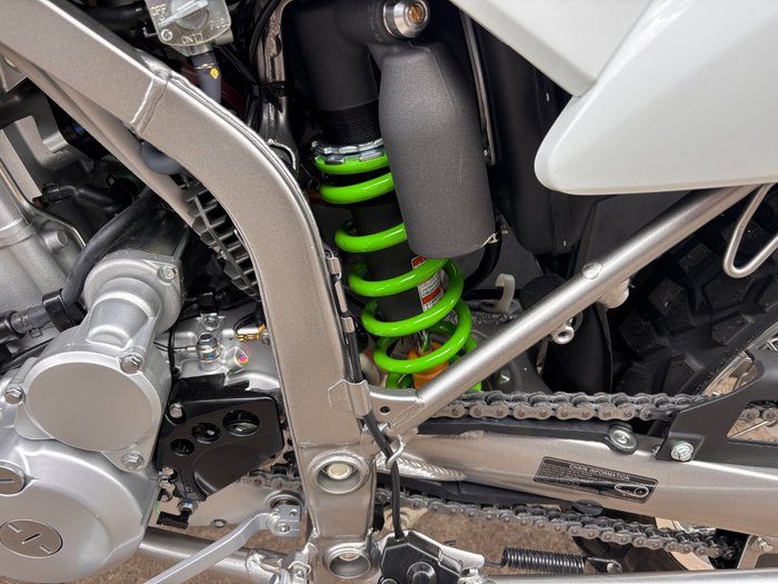 2025 Kawasaki KLX250 GREEN