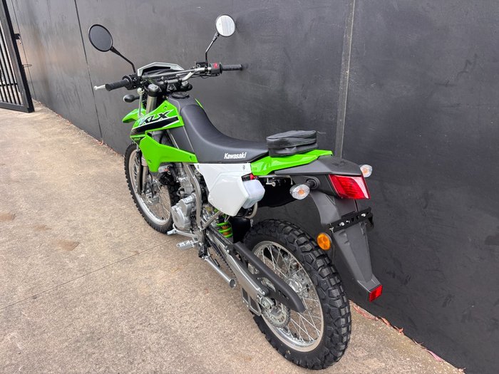 2025 Kawasaki KLX250 GREEN