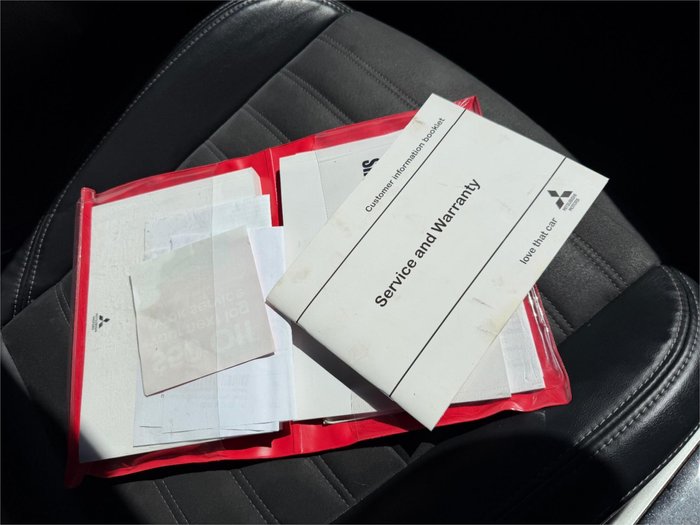 2018 MITSUBISHI OUTLANDER LS 7 SEAT (AWD) ZL MY19 White