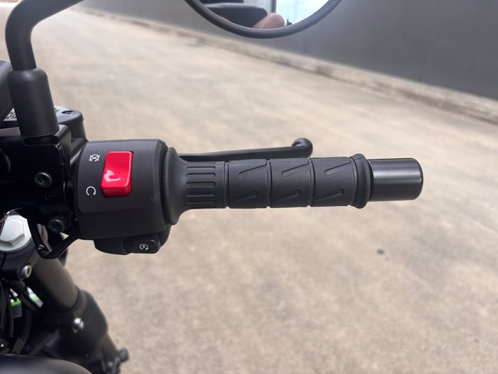 2026 Kawasaki 2026 Kawasaki 500CC ELIMINATOR 500 SE EL450BTFNW BLACK