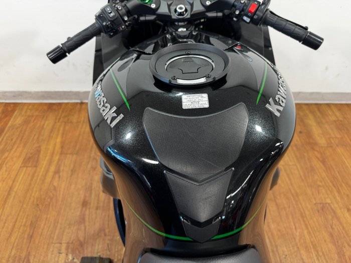 2019 Kawasaki NINJA ZX-14R (BREMBO OHLINS) GREEN