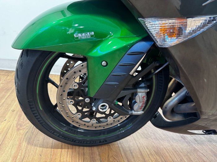 2019 Kawasaki NINJA ZX-14R (BREMBO OHLINS) GREEN