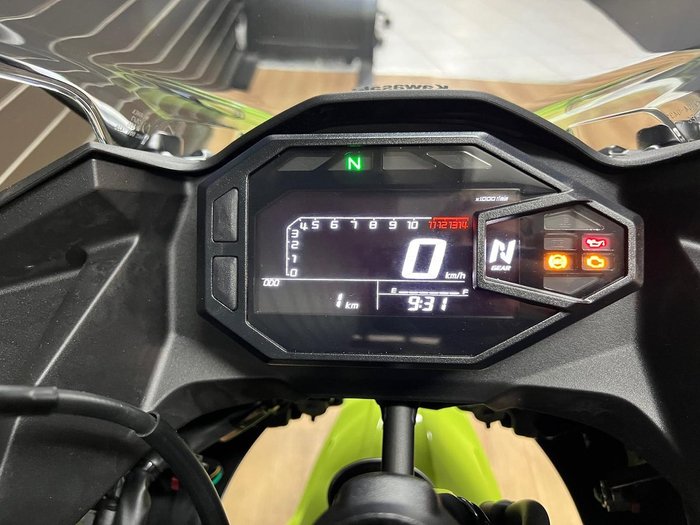 2026 Kawasaki Z500 ER500FTFAW Green