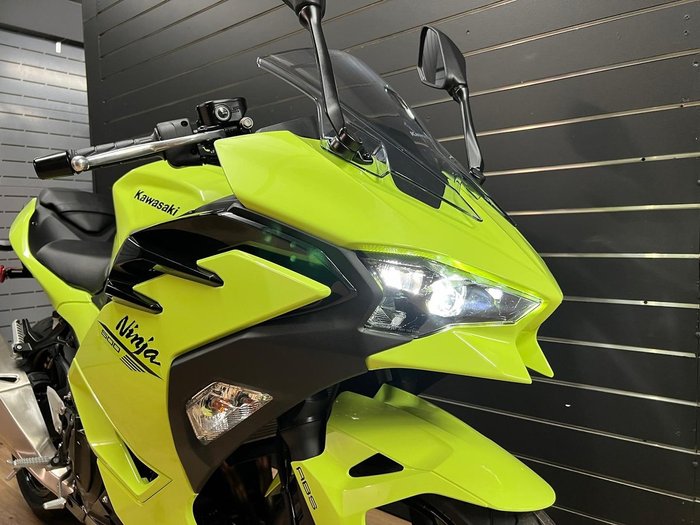 2026 Kawasaki Z500 ER500FTFAW Green