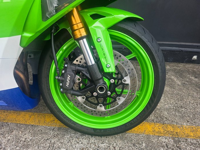 2024 Kawasaki NINJA ZX-6R 40TH ANNIVERSARY GREEN