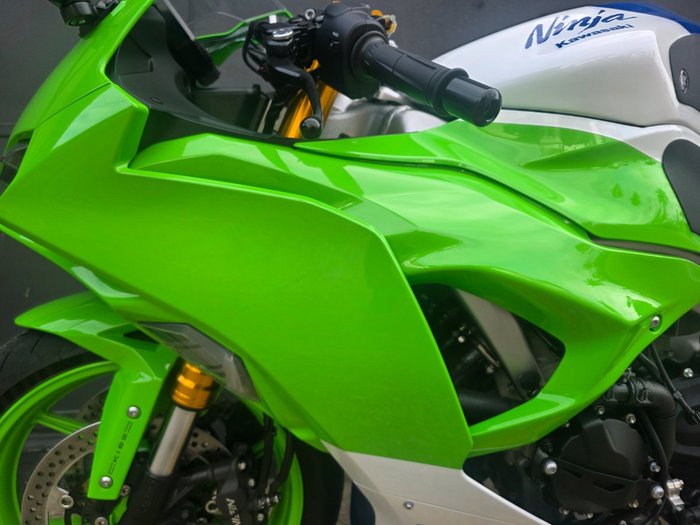 2024 Kawasaki NINJA ZX-6R 40TH ANNIVERSARY GREEN