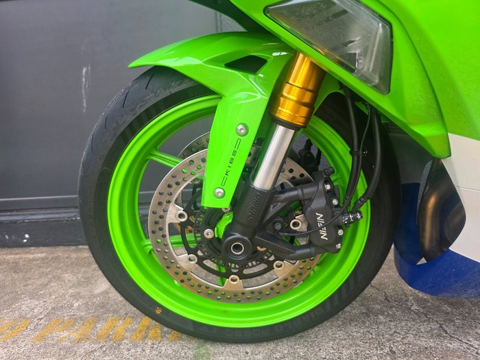 2024 Kawasaki NINJA ZX-6R 40TH ANNIVERSARY GREEN