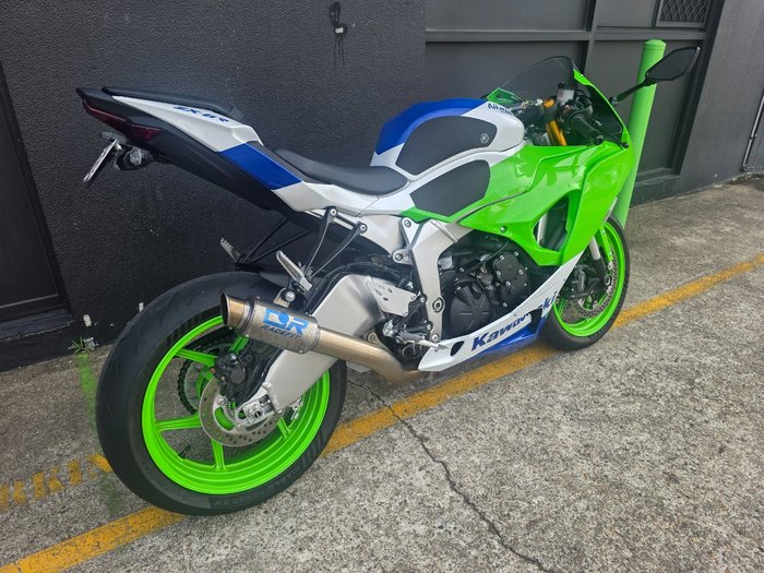 2024 Kawasaki NINJA ZX-6R 40TH ANNIVERSARY GREEN