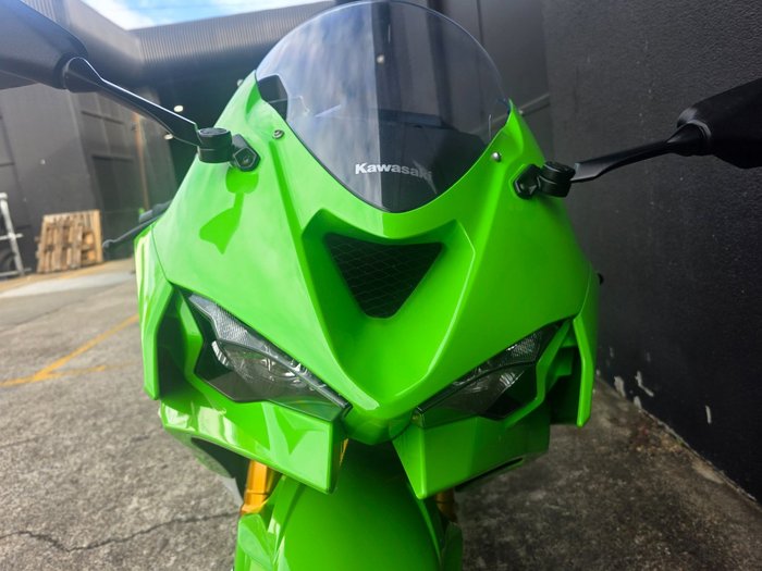 2024 Kawasaki NINJA ZX-6R 40TH ANNIVERSARY GREEN