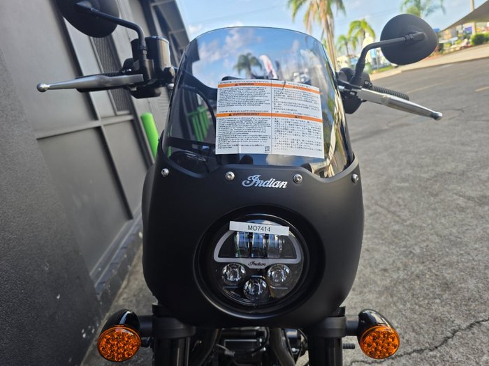 2024 Indian SPORT CHIEF BLACK SMOKE