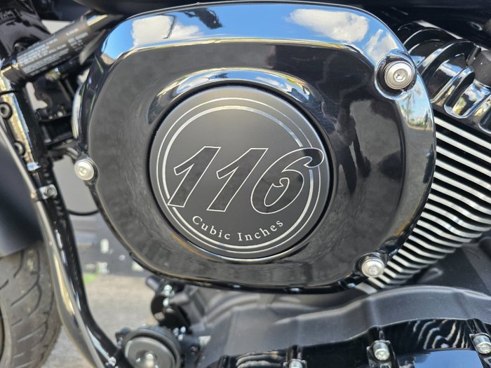 2024 Indian SPORT CHIEF BLACK SMOKE