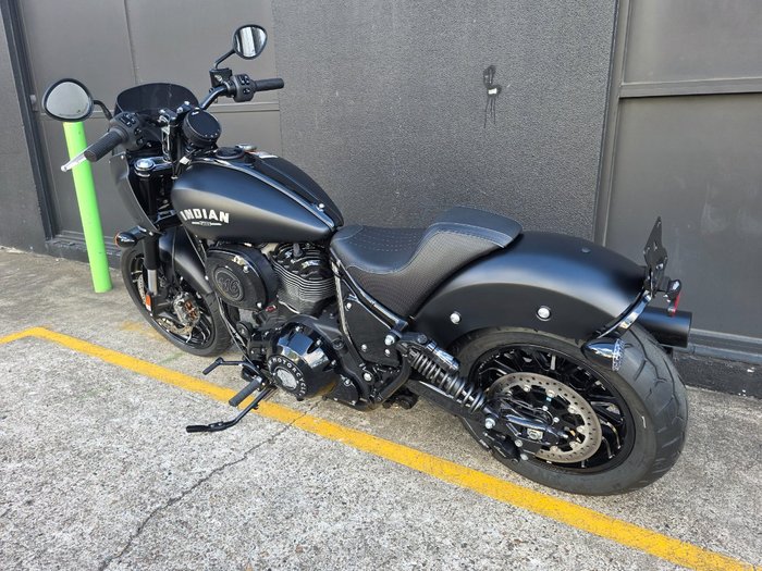 2024 Indian SPORT CHIEF BLACK SMOKE