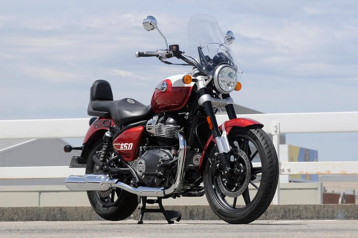 2025 Royal Enfield Super Meteor 650