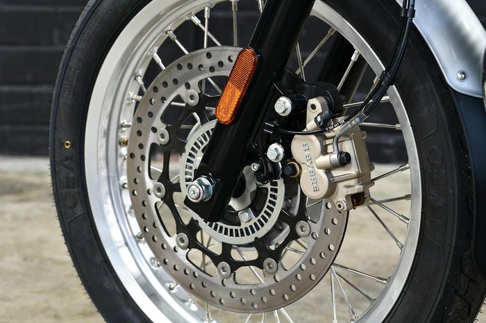 2024 Royal Enfield Interceptor 650 Classic