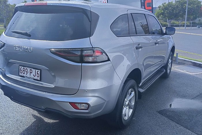 2024 Isuzu MU-X LS-M