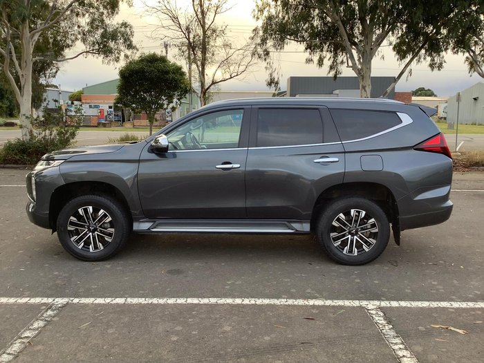 2022 Mitsubishi Pajero Sport GLS