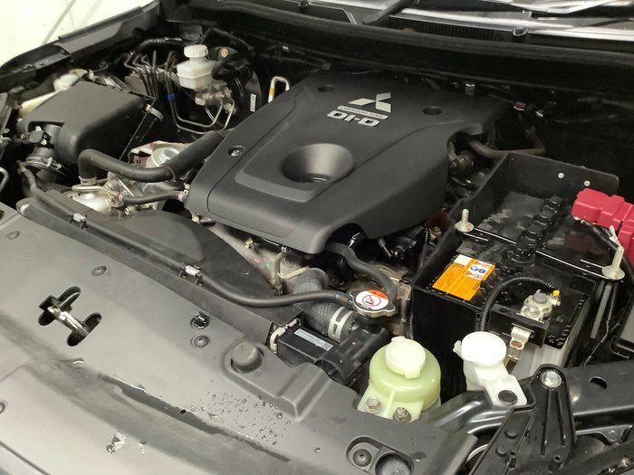 2022 Mitsubishi Pajero Sport GLS