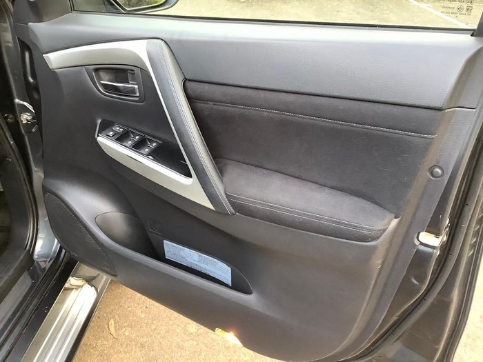 2022 Mitsubishi Pajero Sport GLS