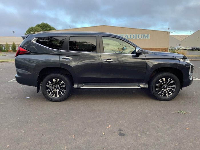 2022 Mitsubishi Pajero Sport GLS