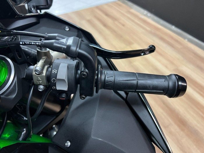 2025 Kawasaki NINJA H2 Grey