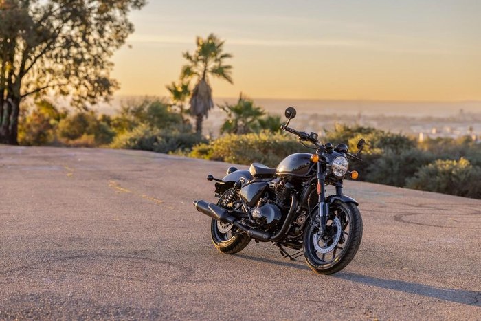 2024 Royal Enfield Shotgun 650