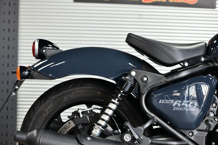 2025 Royal Enfield Shotgun 650