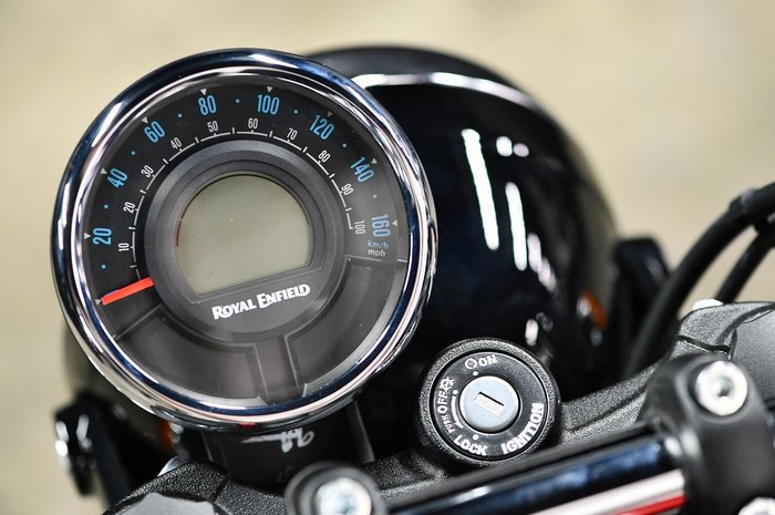 2025 Royal Enfield Meteor 350 Supernova