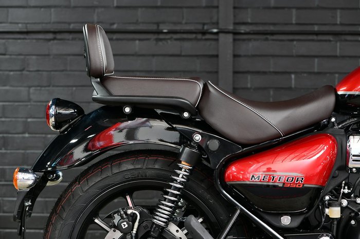 2025 Royal Enfield Meteor 350 Supernova