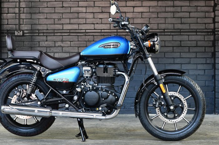 2025 Royal Enfield Meteor 350 Supernova
