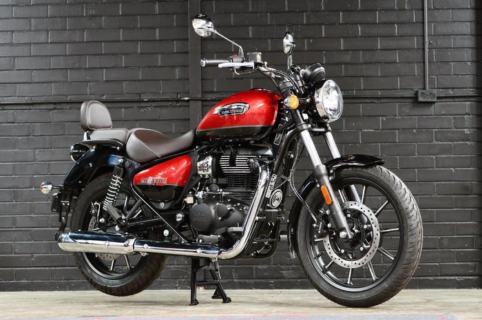 2025 Royal Enfield Meteor 350 Supernova