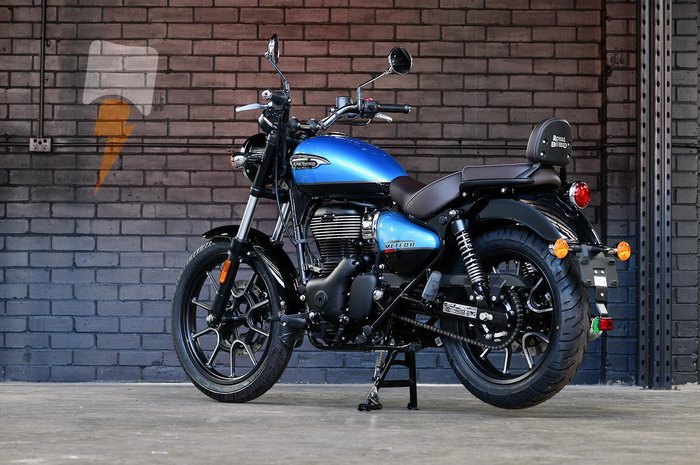 2025 Royal Enfield Meteor 350 Supernova