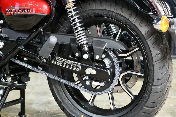 2025 Royal Enfield Meteor 350 Supernova