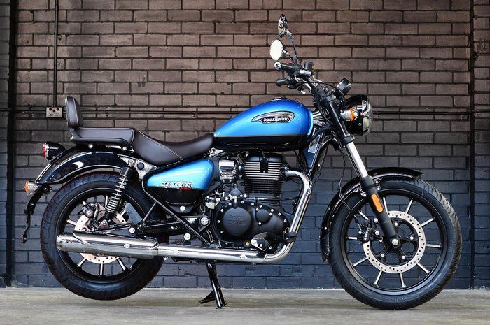 2025 Royal Enfield Meteor 350 Supernova