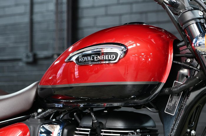 2025 Royal Enfield Meteor 350 Supernova