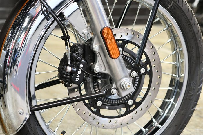 2025 Royal Enfield Classic 350 Chrome