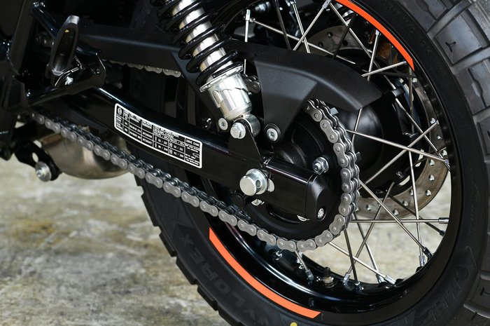 2025 Royal Enfield Bear 650