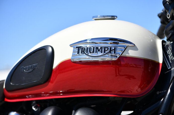 2012 Triumph Bonneville T100 (865cc)