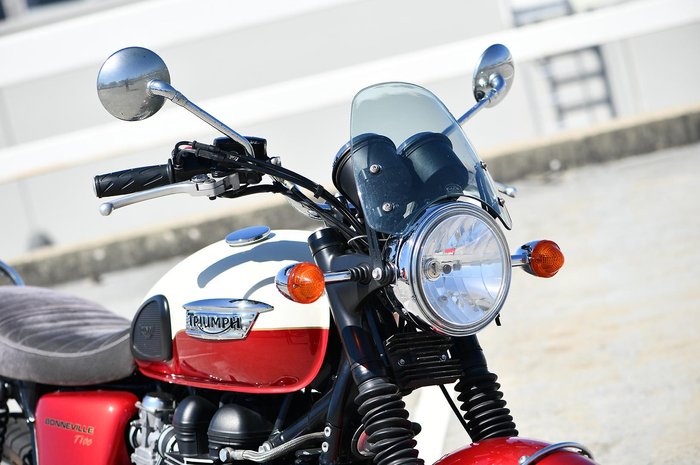 2012 Triumph Bonneville T100 (865cc)
