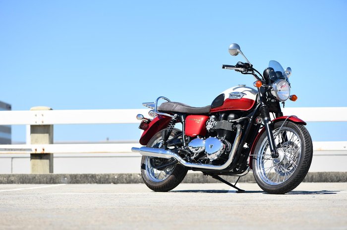 2012 Triumph Bonneville T100 (865cc)