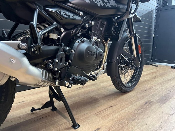2026 Royal Enfield 2026 Royal Enfield 450CC HIMALAYAN 450 Road Black