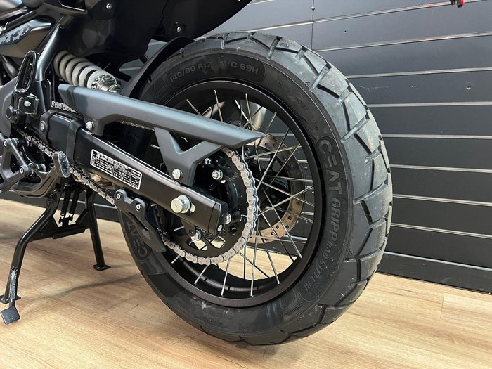 2026 Royal Enfield 2026 Royal Enfield 450CC HIMALAYAN 450 Road Black